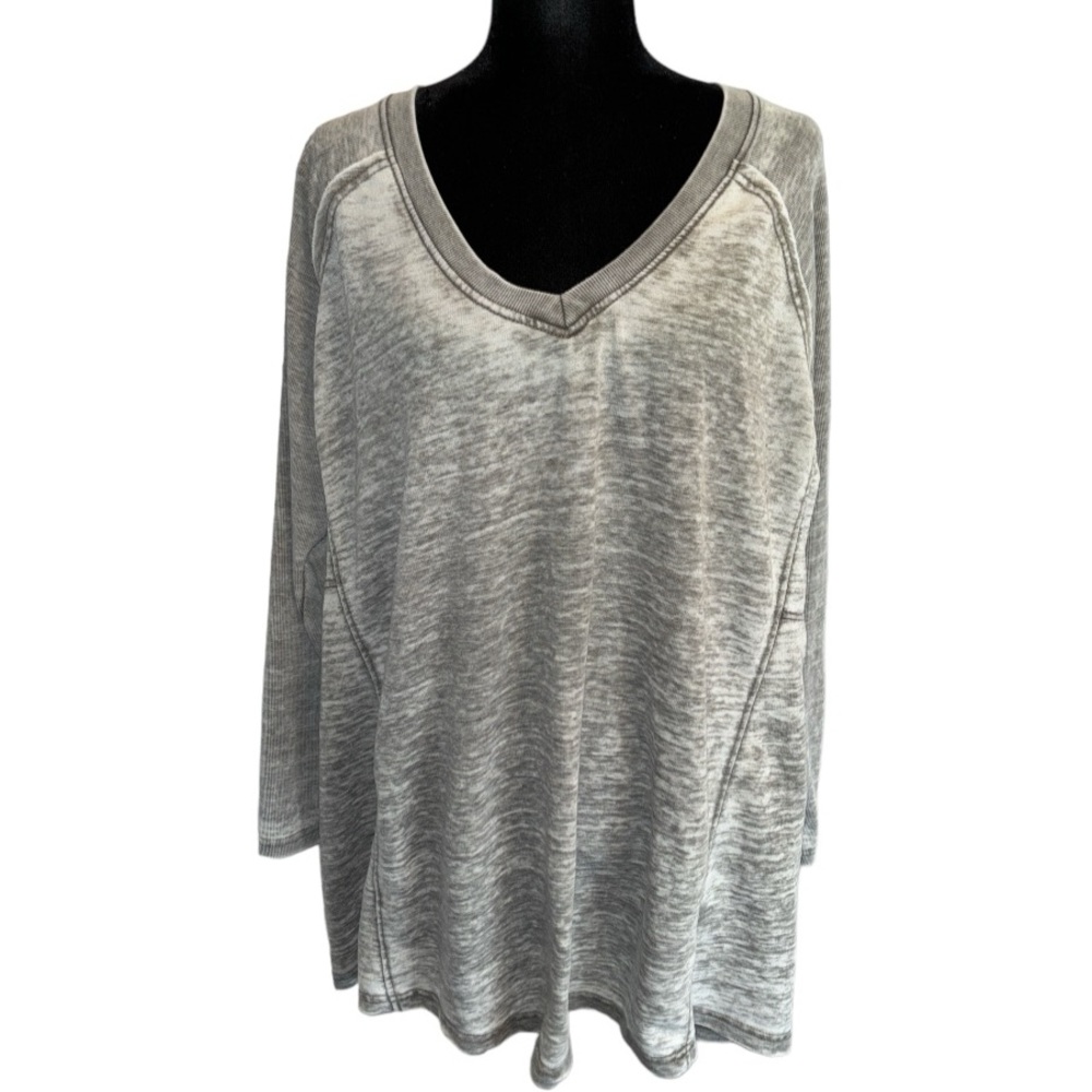 J&D Oversized Rustic Tunic Top in Army Green with White Blend